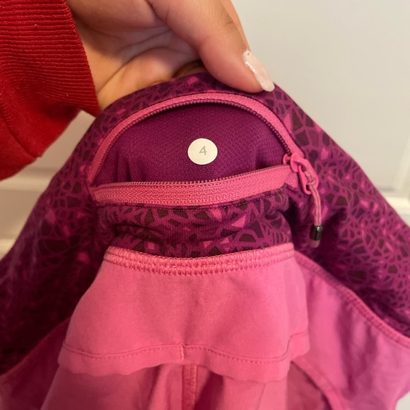 Lululemon pink speed up shorts size 4 (2.5 inch) - Picture 3 of 3